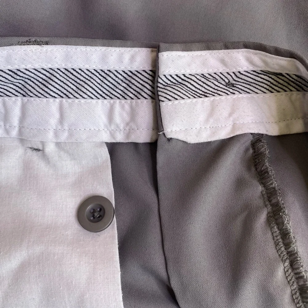 Snake Eyes Mens 36 Golf Shorts Gray Dry-18 Performance Flat Front Tech Pockets